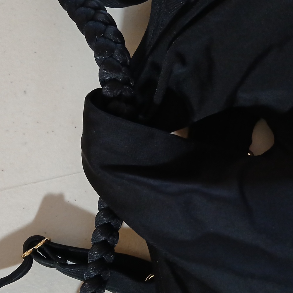 Shade & Shore Black Braided Strap Bikini Top. Size 36 C - Picture 4 of 11